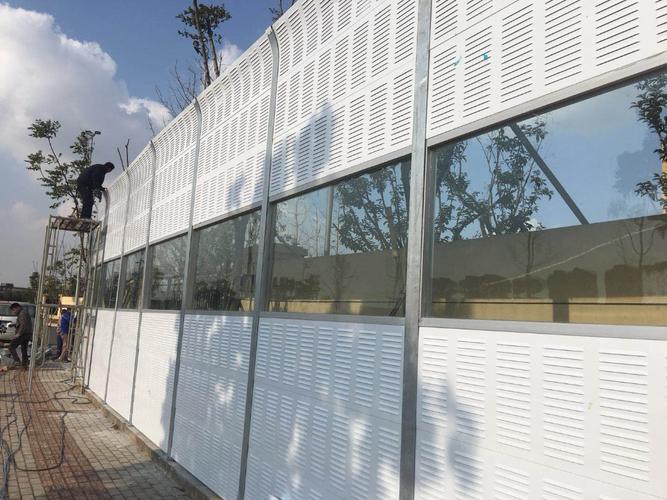 小區(qū)隔音聲屏障-廣州世騰